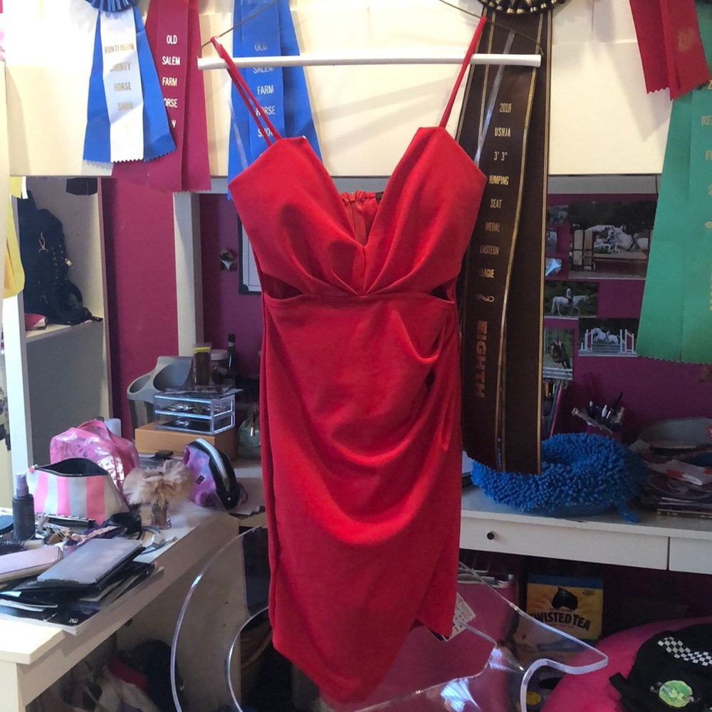 NWT Red dress w cutout